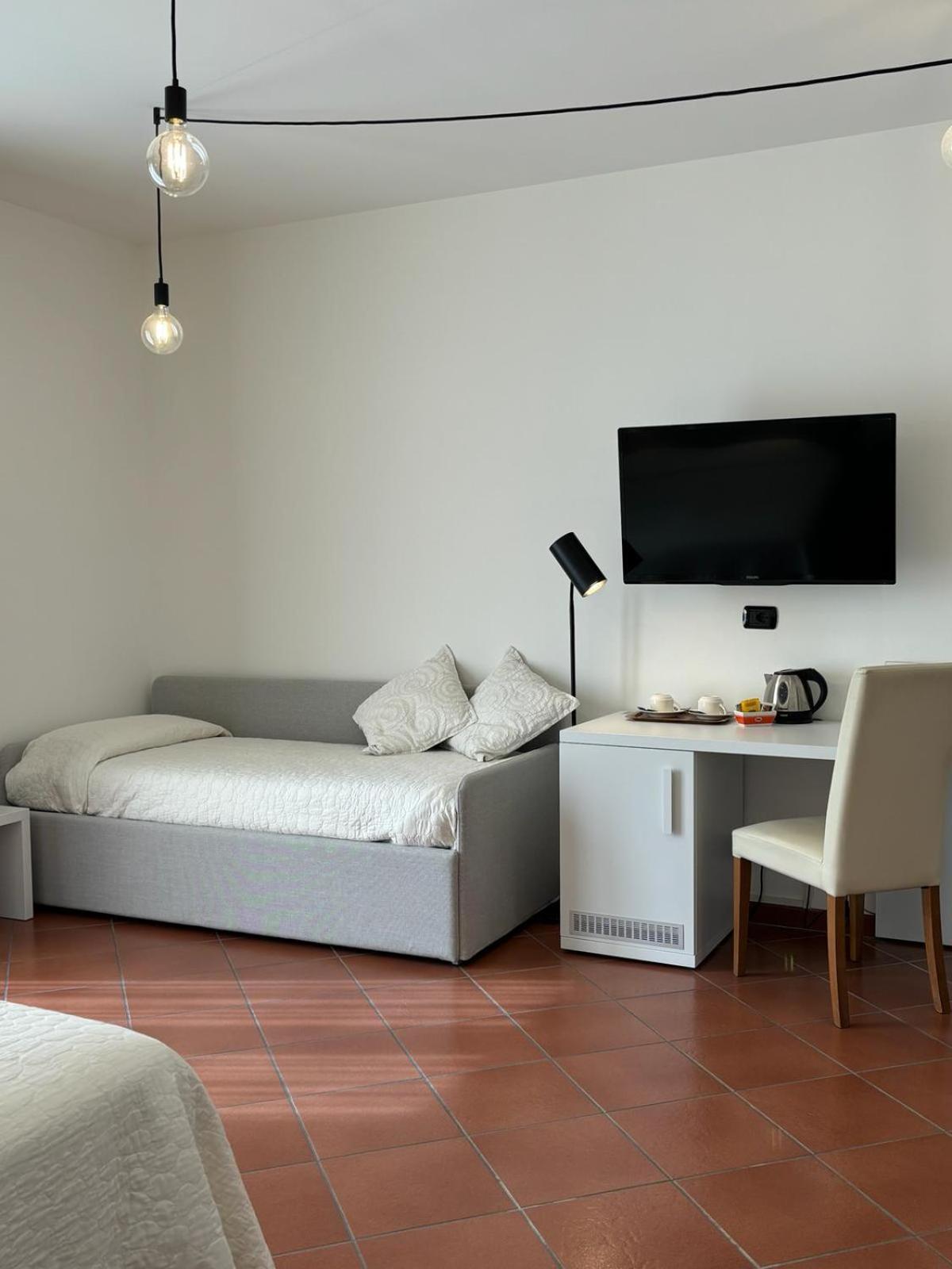Hotel Delle Rose 산토바르톨로메오알마레 외부 사진