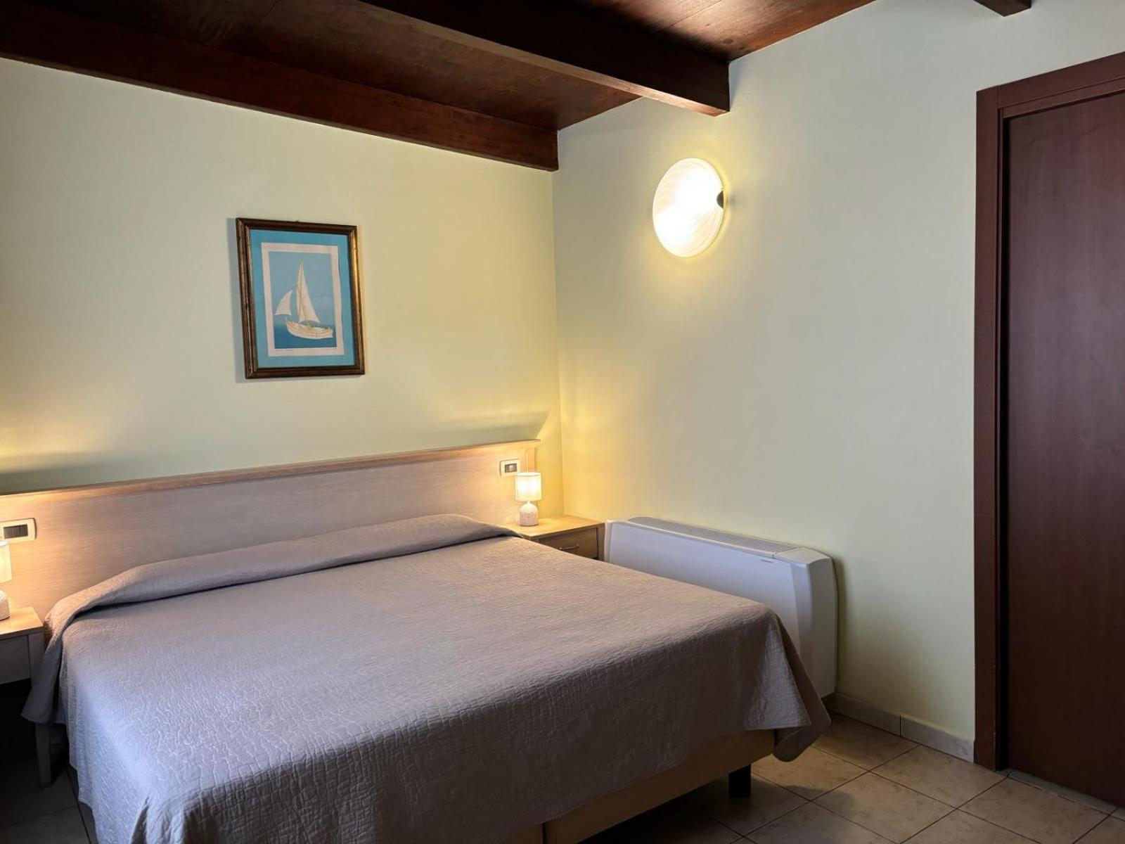 Hotel Delle Rose 산토바르톨로메오알마레 외부 사진