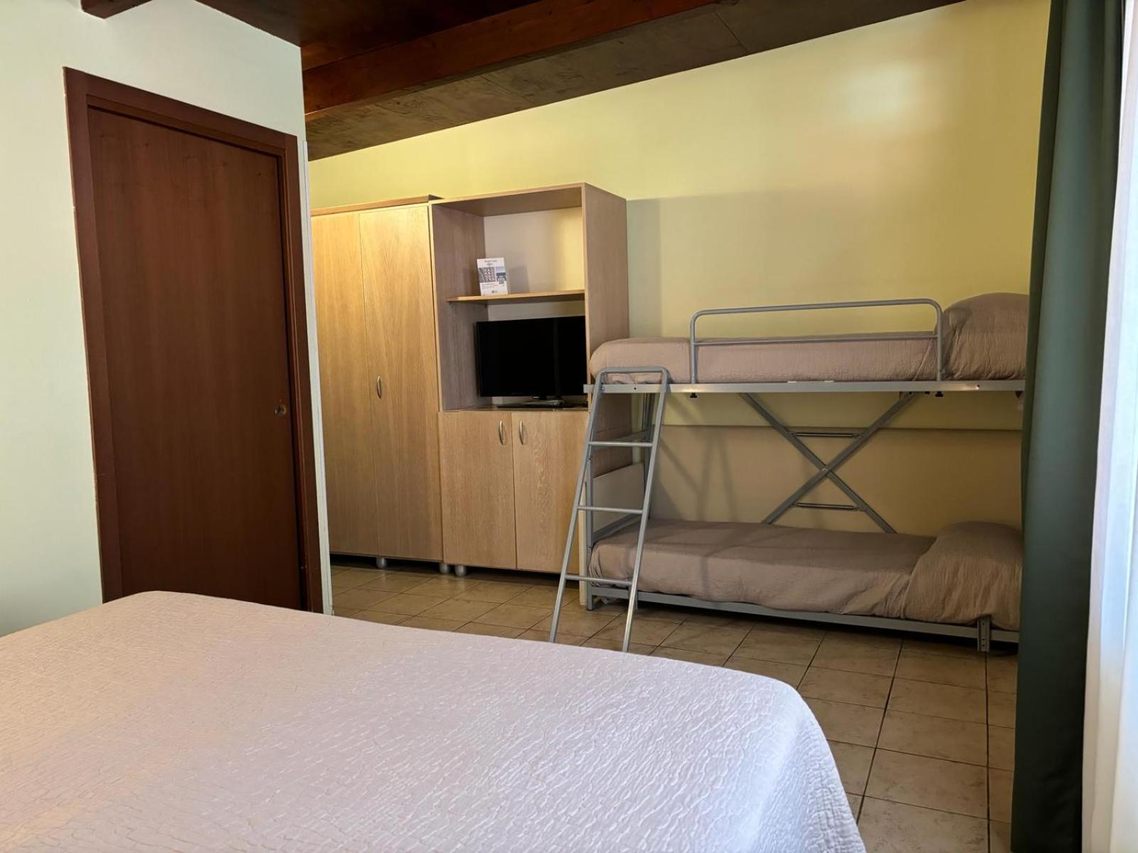Hotel Delle Rose 산토바르톨로메오알마레 외부 사진