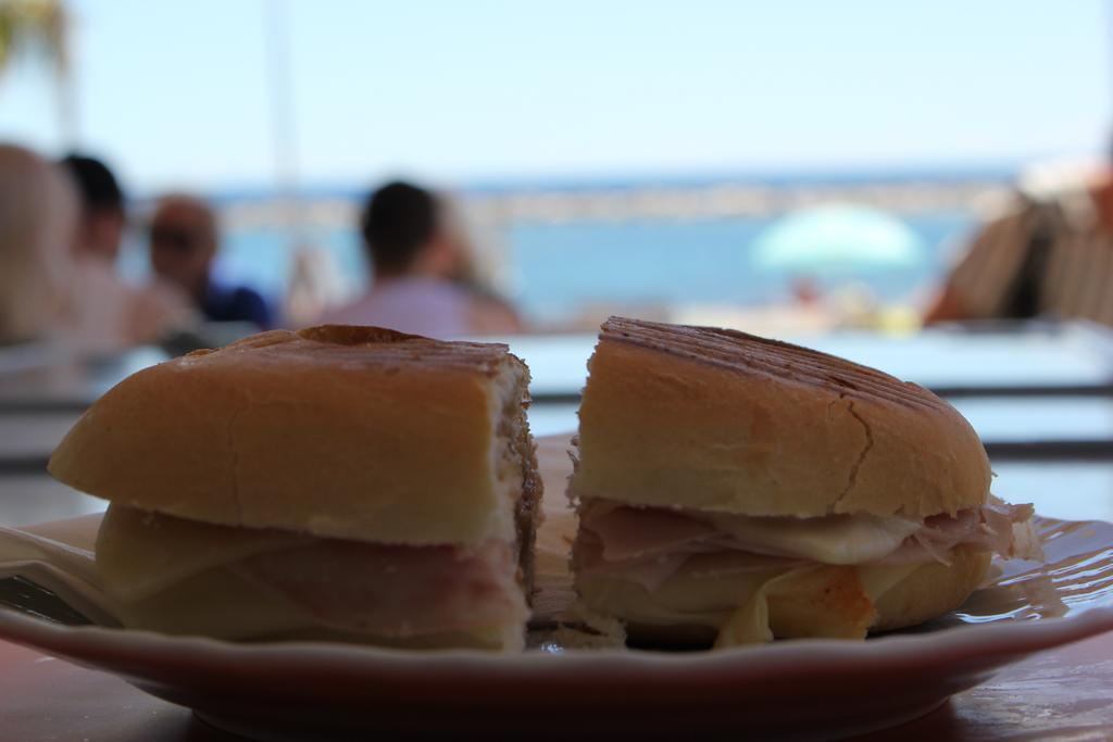 Hotel Delle Rose 산토바르톨로메오알마레 외부 사진