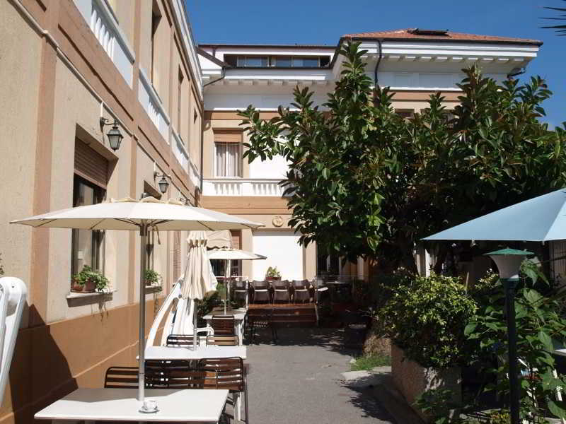 Hotel Delle Rose 산토바르톨로메오알마레 외부 사진