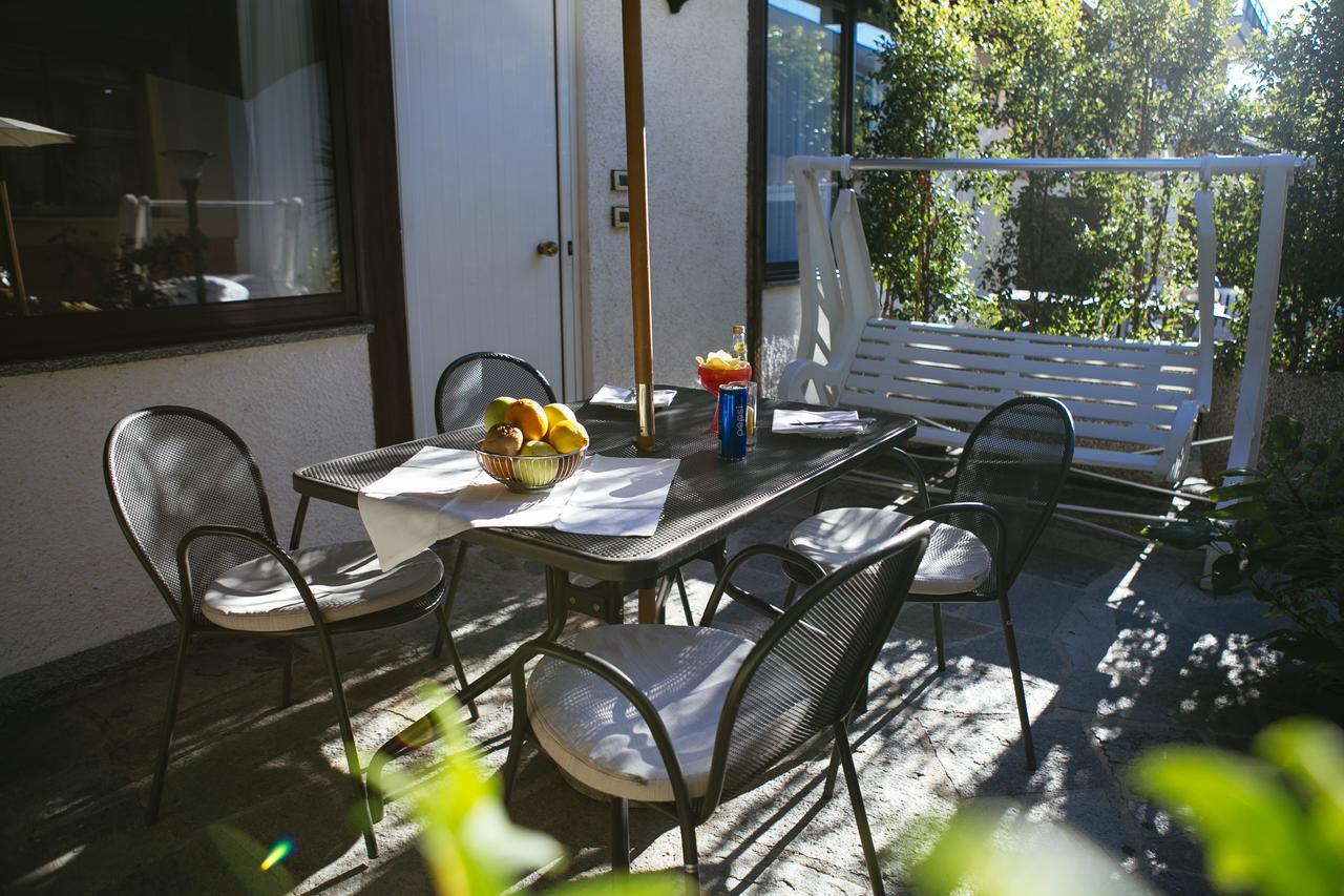 Hotel Delle Rose 산토바르톨로메오알마레 외부 사진